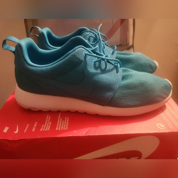 Nike Shoes - Nike Turquoise Athletic Shoes